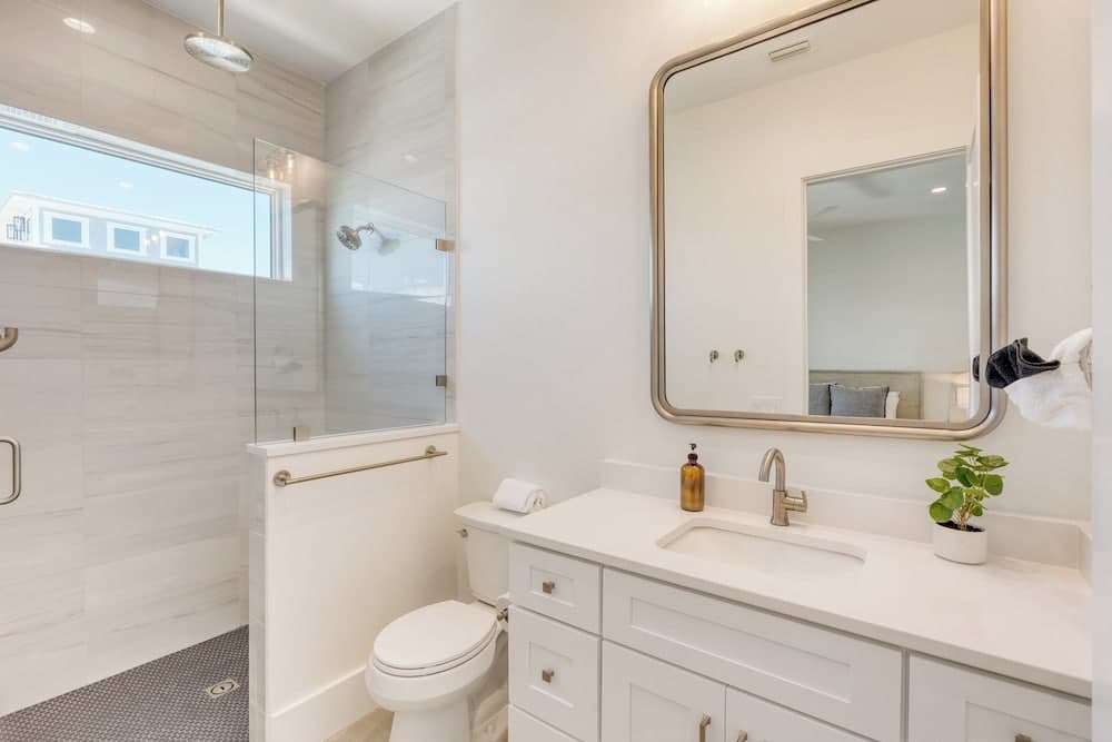 Emerald Evening - Image 34