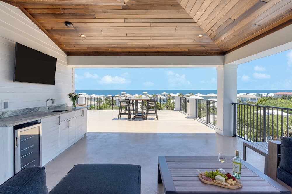 Emerald Evening - Image 49