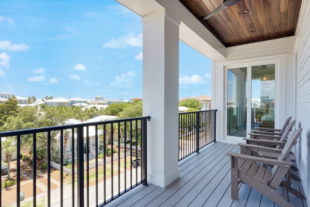 Emerald Evening - Image 52