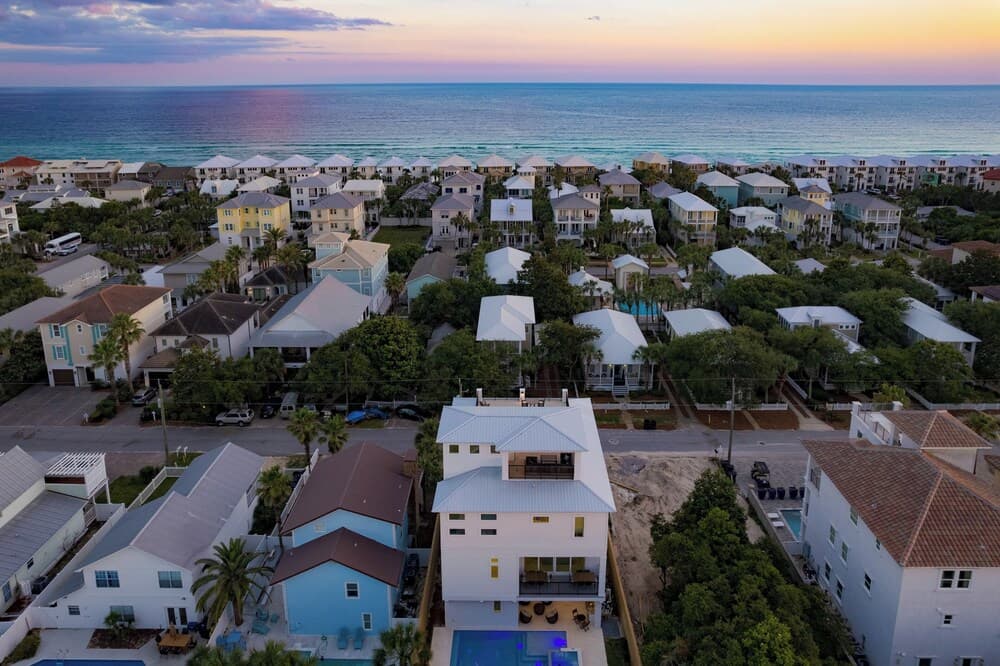 Emerald Evening - Image 53