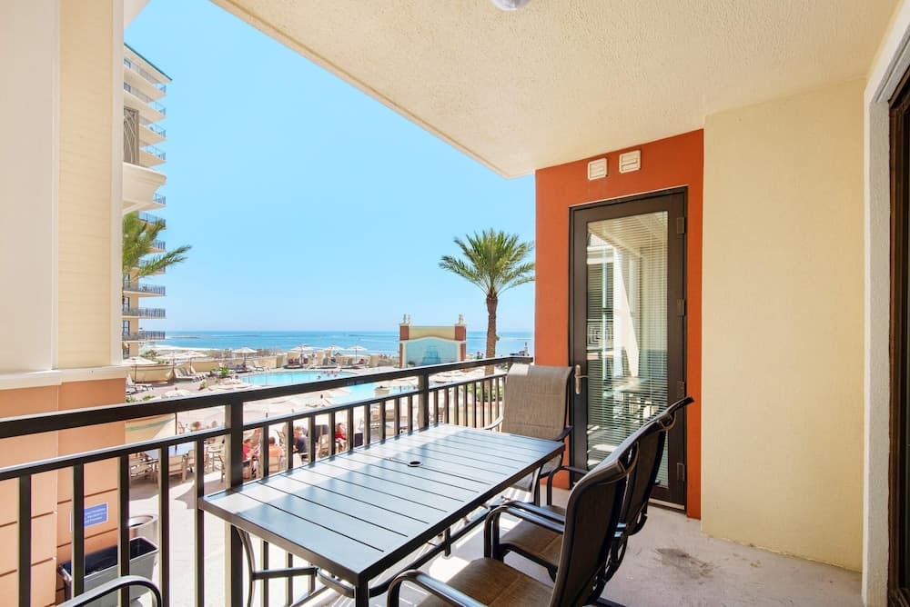 Rexford's Beach Retreat - Image 2