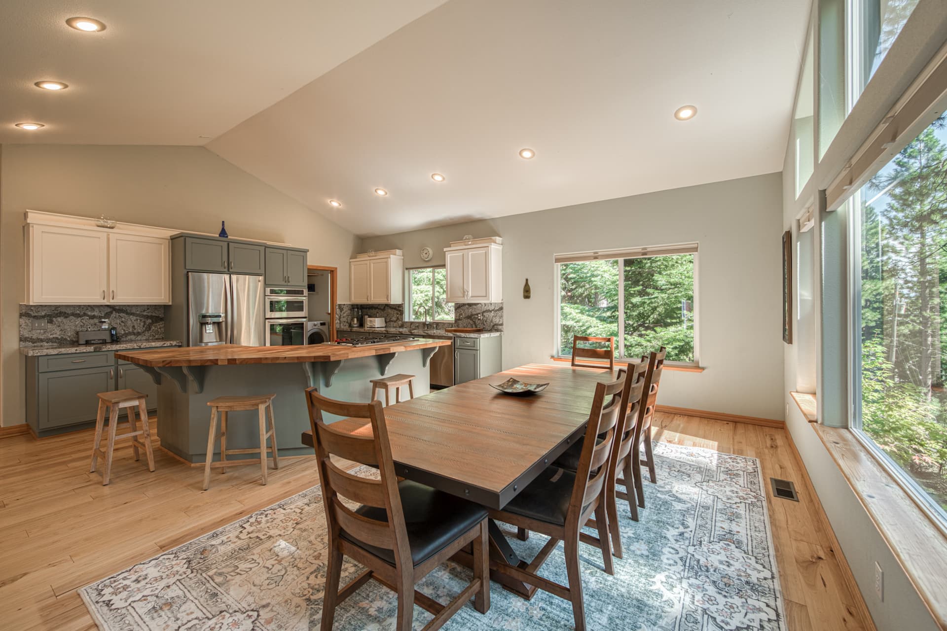 Emerald Lodge at Tahoe Park - Image 5