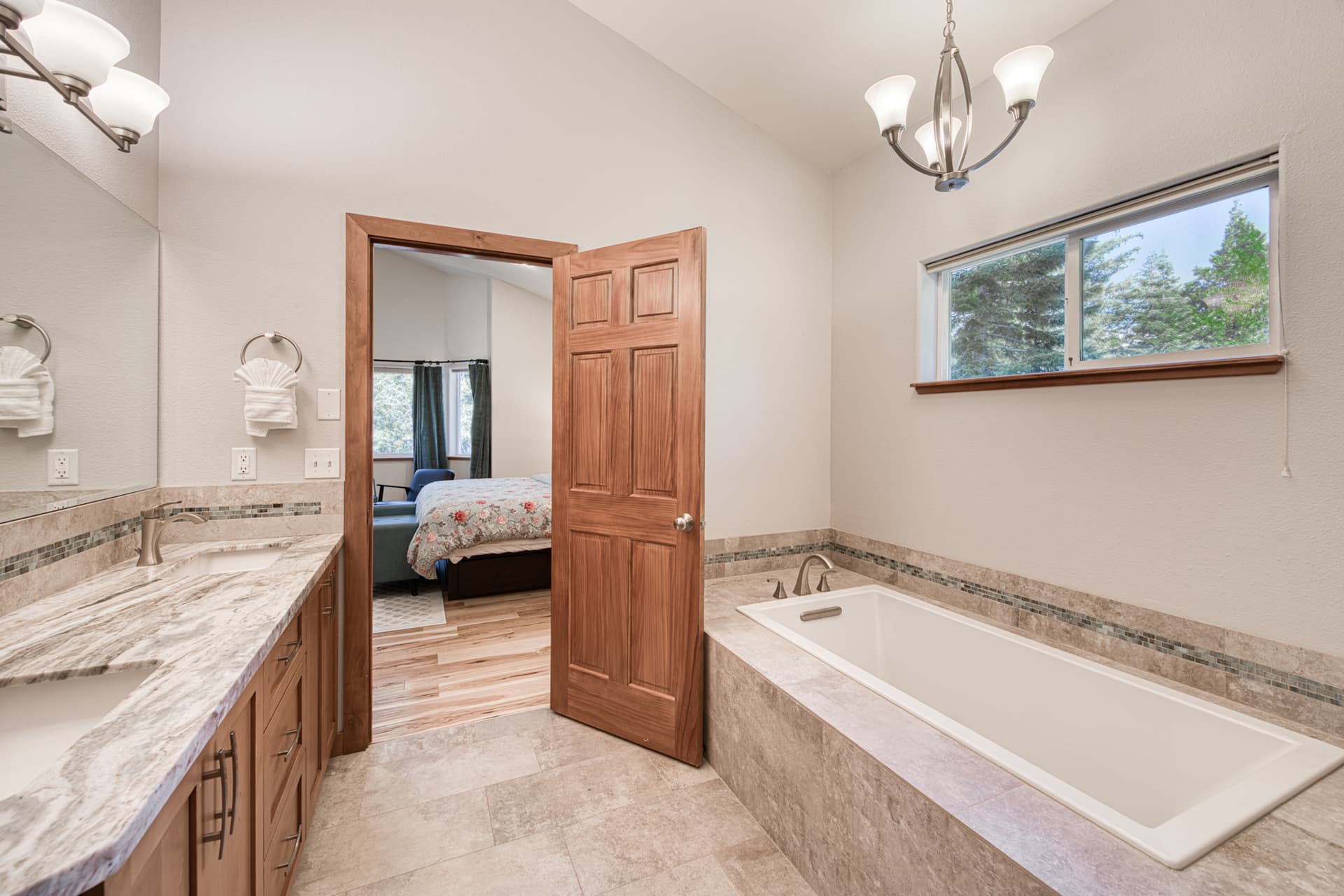 Emerald Lodge at Tahoe Park - Image 25