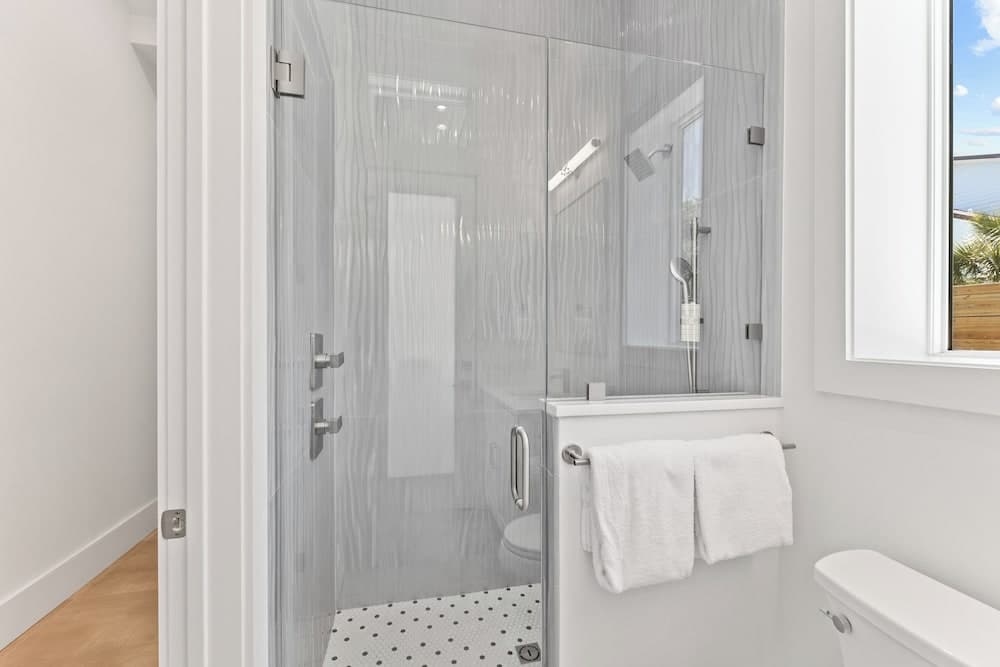 Emerald Sunset - Image 37