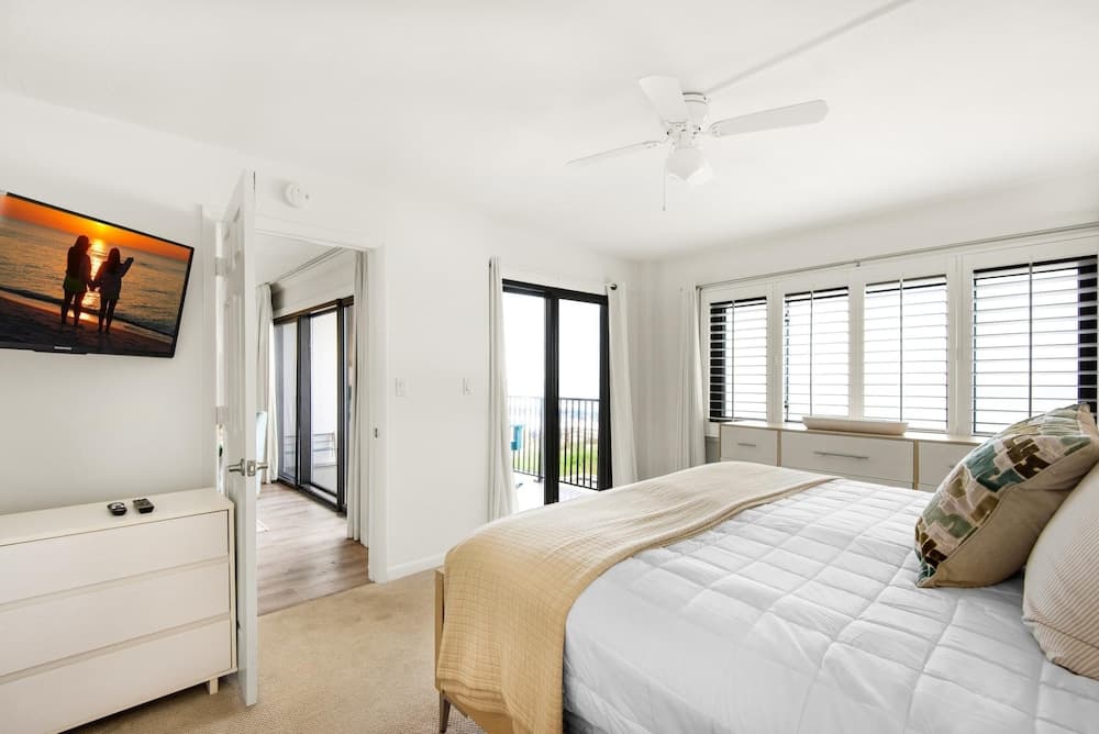 Emerald Towers #305 - Image 9