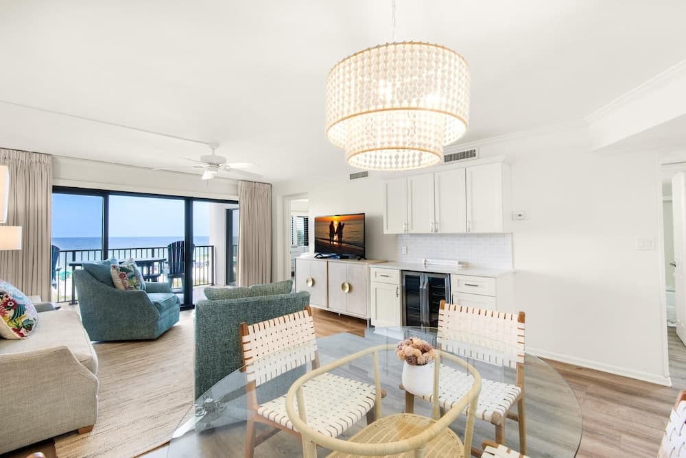 Emerald Towers #305 - Image 33