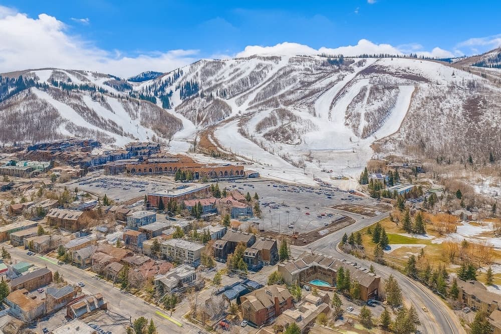 Empire Haus - Image 3