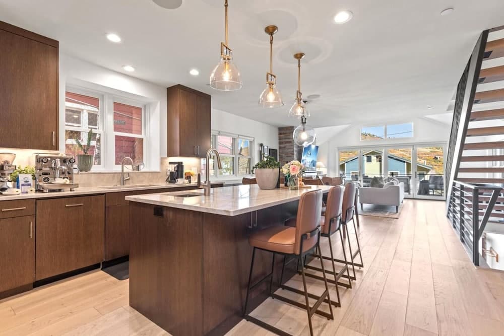 Empire Haus - Image 5