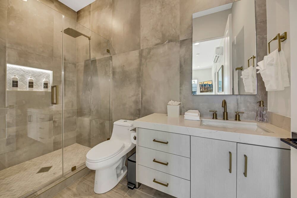 Empire State - Image 20