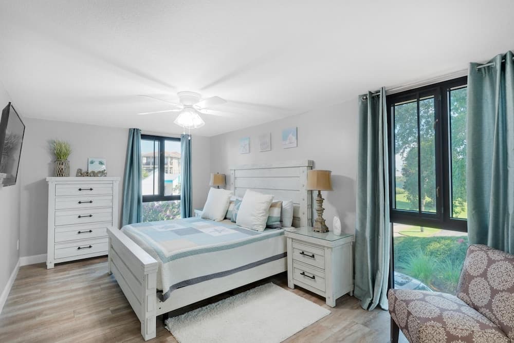 Two Pina Coladas - Image 11