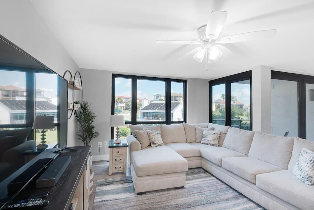 Two Pina Coladas - Image 6