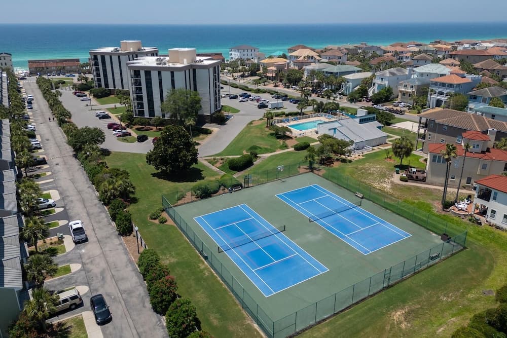 Two Pina Coladas - Image 3