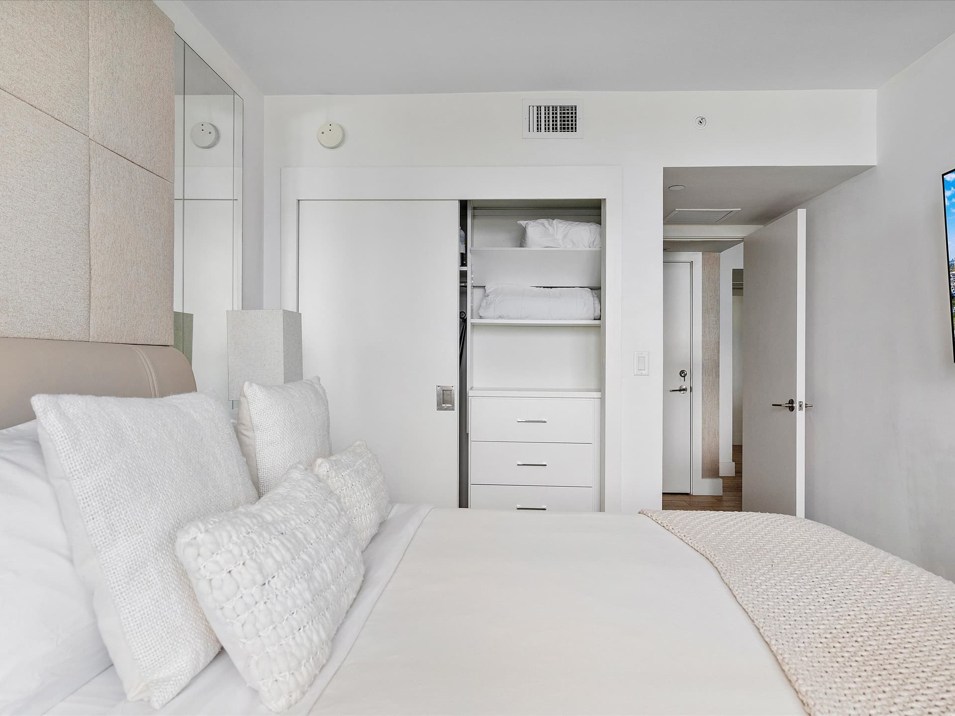 Endless Skies - Image 23