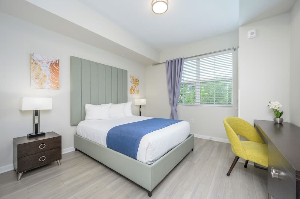 Vista Cay Condo #205 - Image 11