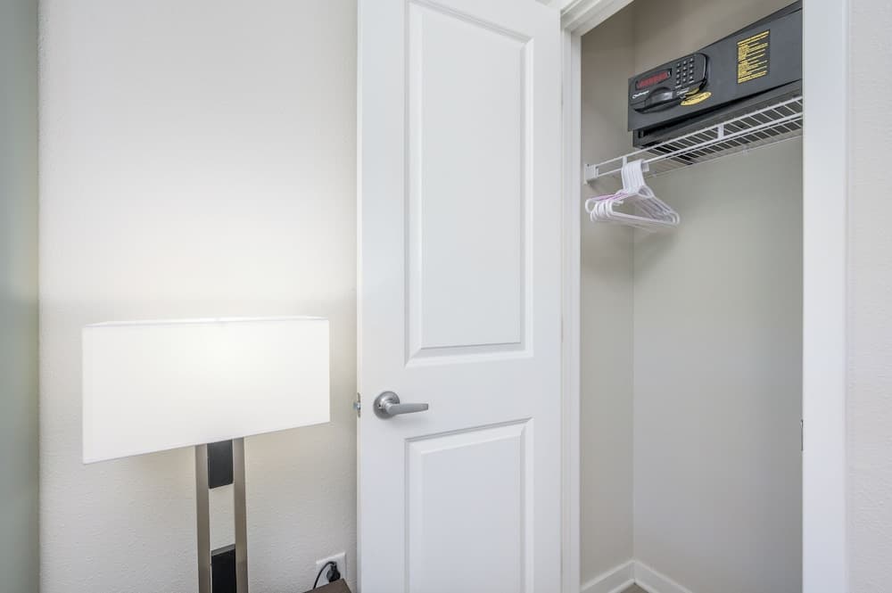 Vista Cay Condo #205 - Image 21