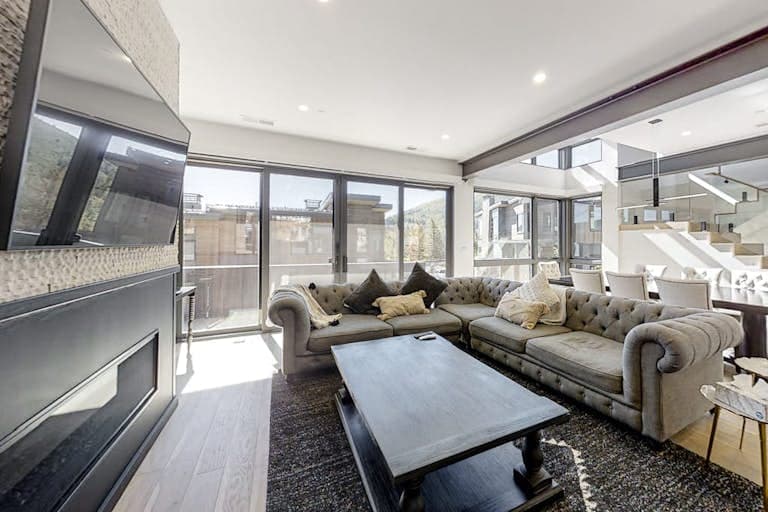 Ridgeline Oasis - Image 1