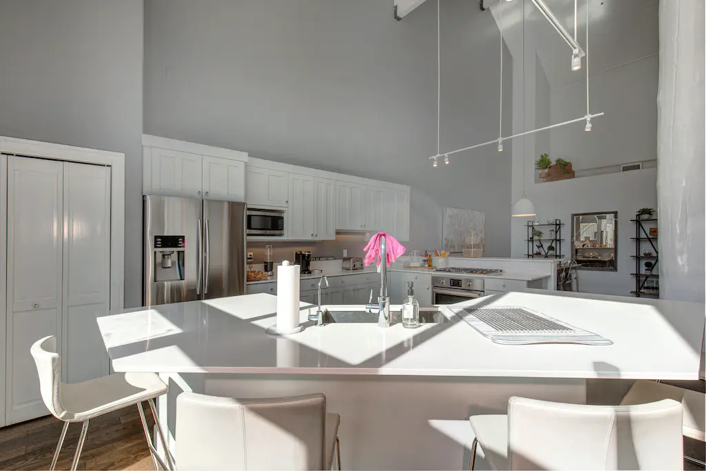 Glamorous Gallivan Place - Image 6