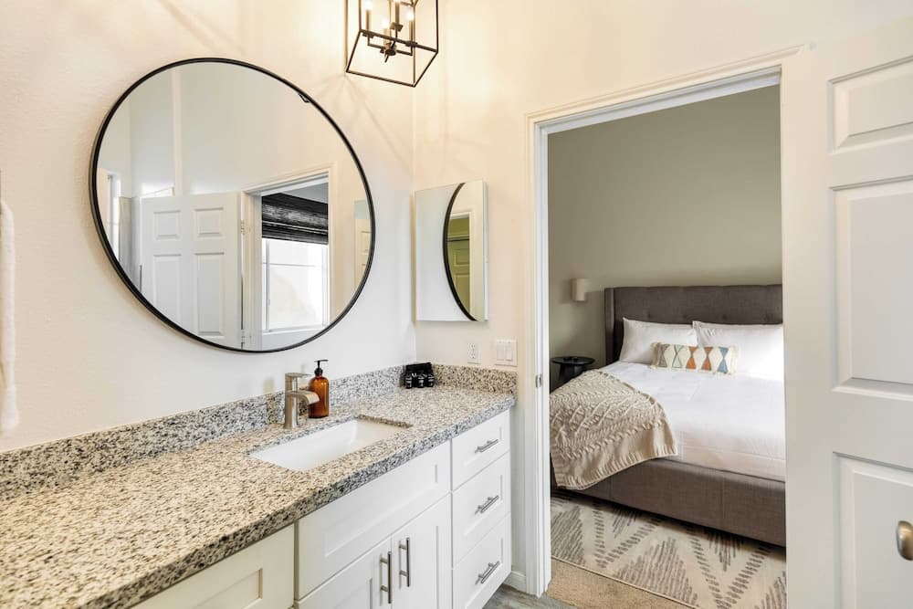 Eucalyptus Retreat - Image 5