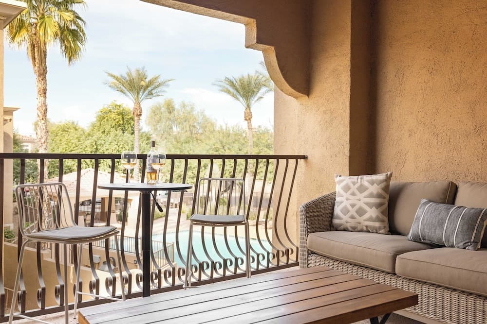 Eucalyptus Retreat - Image 17