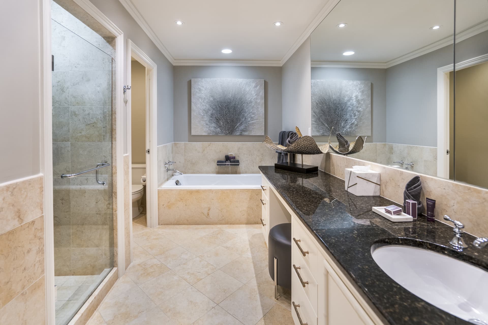 Ritz-Carlton Residence #207 - Image 5