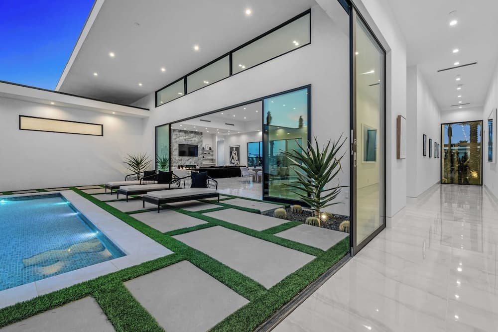 Bravo Villa #6 - Image 2