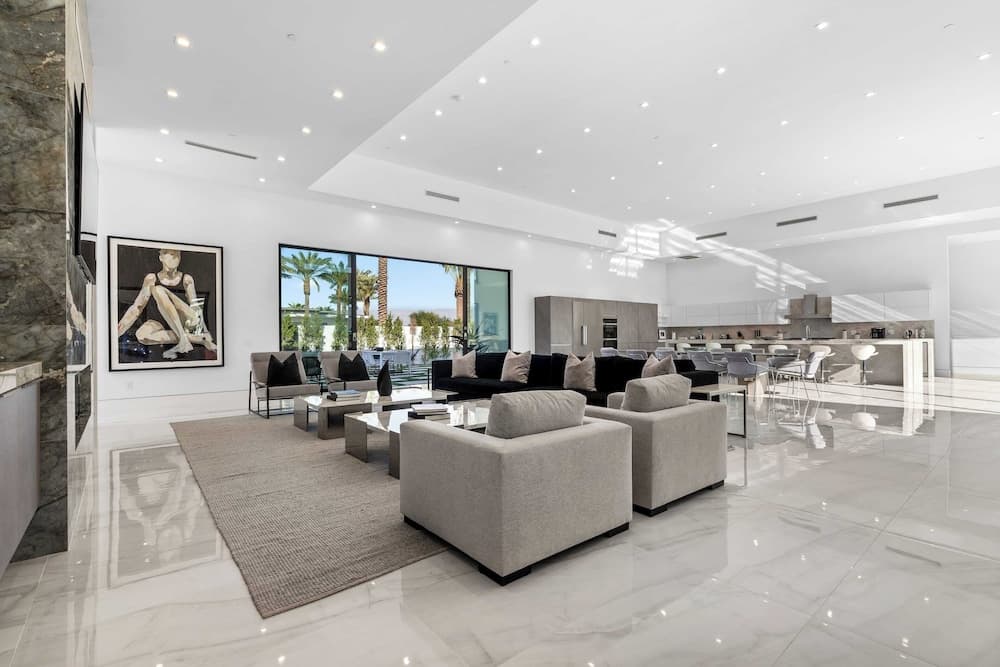 Bravo Villa #6 - Image 4