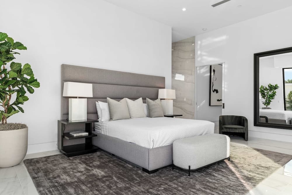 Bravo Villa #6 - Image 24