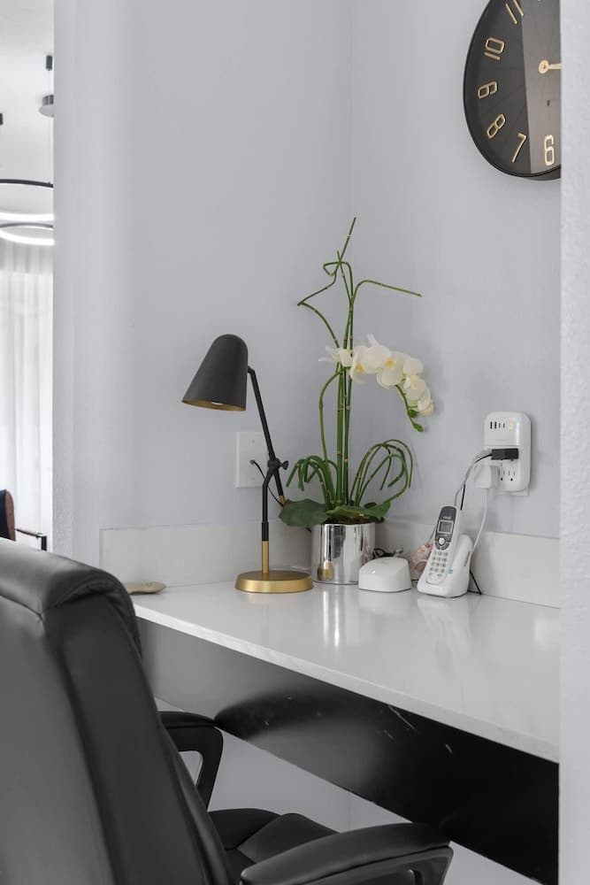 Exclusive Parkside Paradise - Image 10