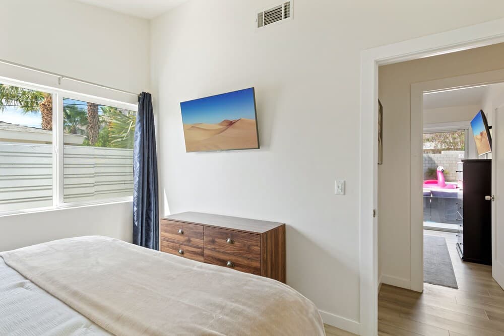 Desert Hideaway Palm Springs - Image 19