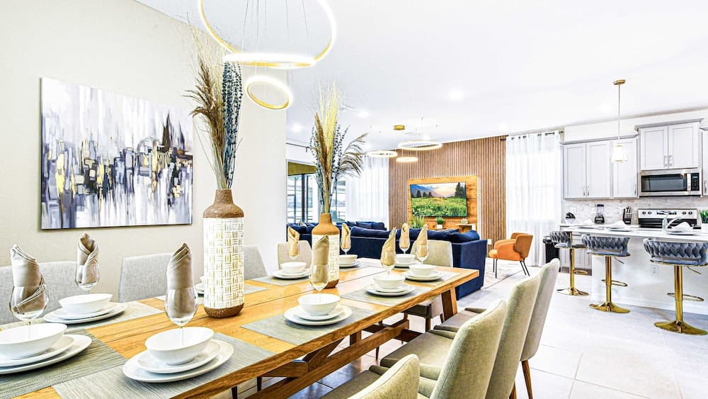 Extraordinary Solara Getaway - Image 5