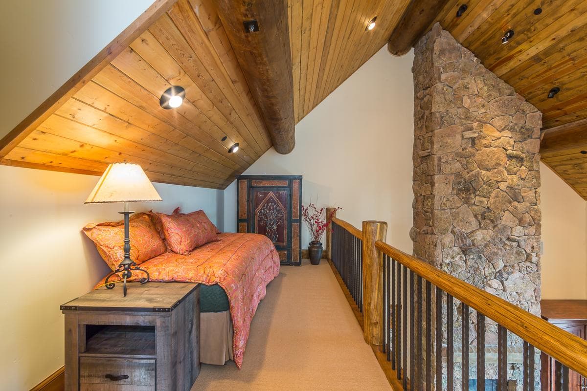 Settlement Cabin - Image 37