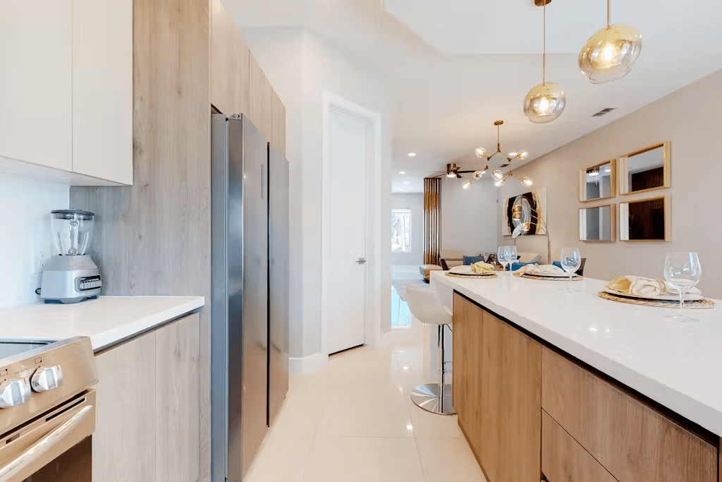 Dolphin Beach House - Image 7