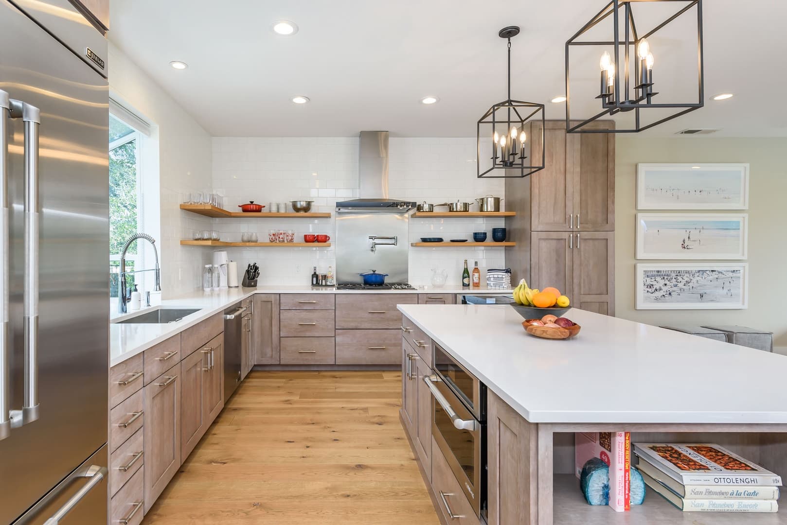 MacArthur House - Image 13