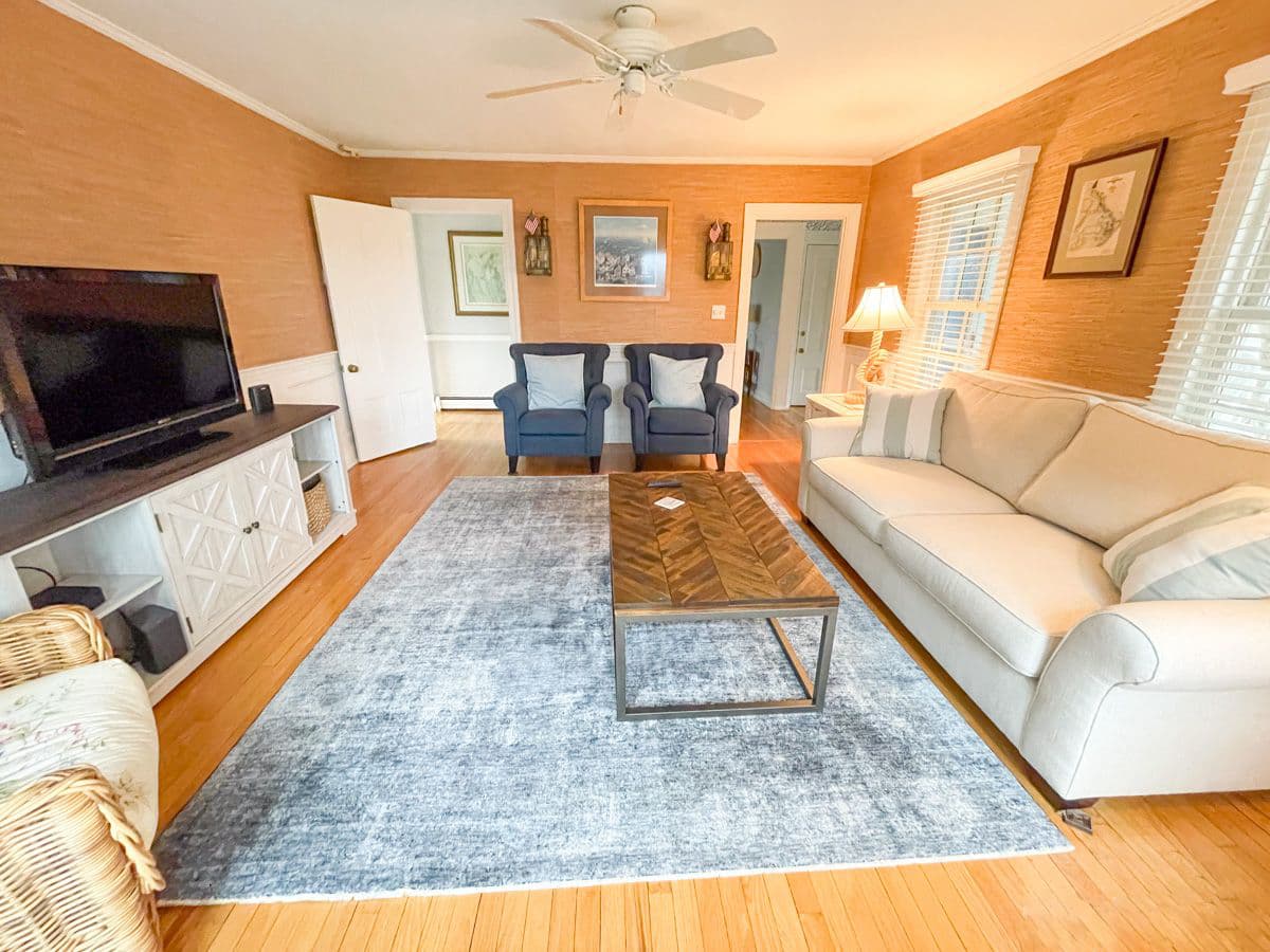 Queen's Landing - Image 4