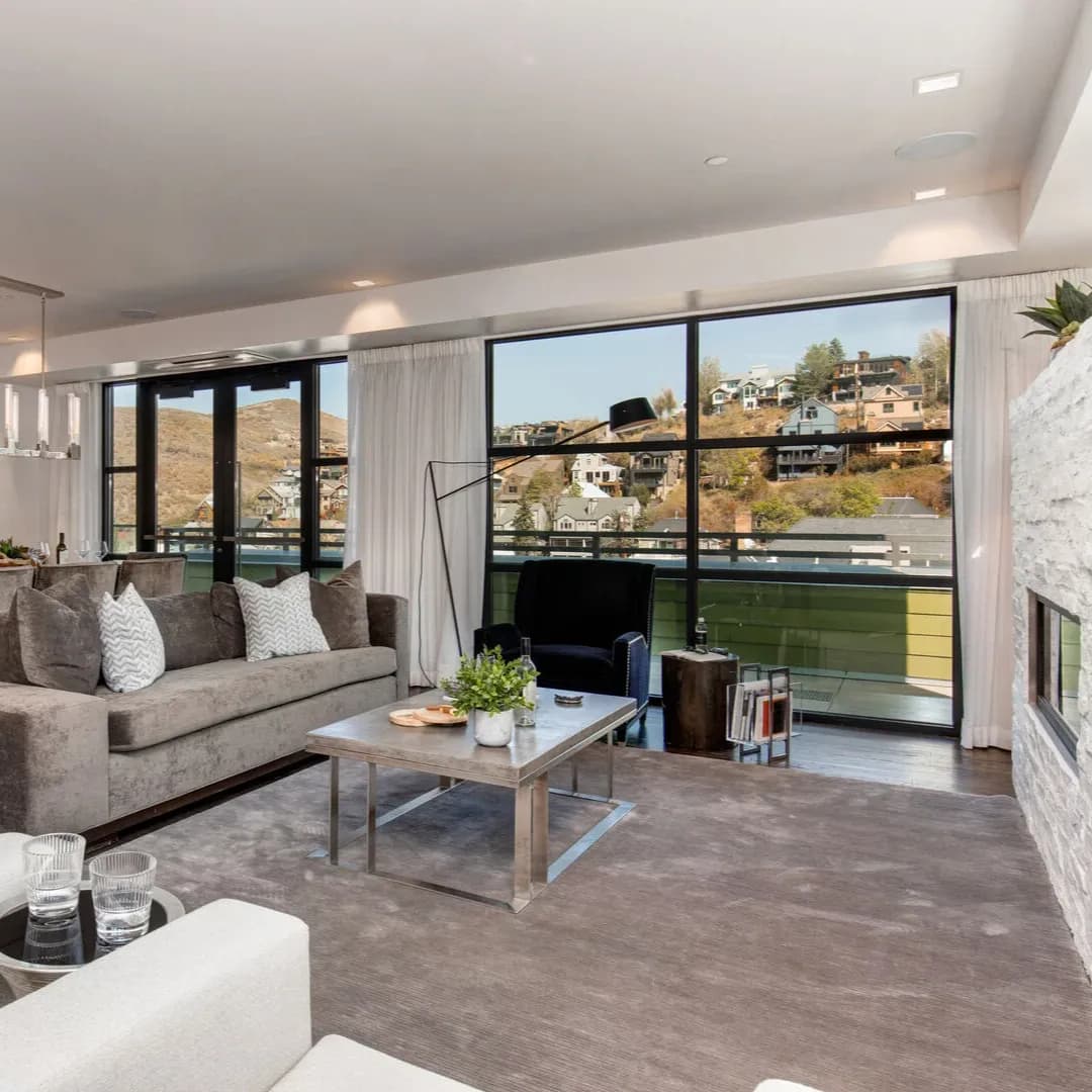 Parkite Penthouse - Image 2