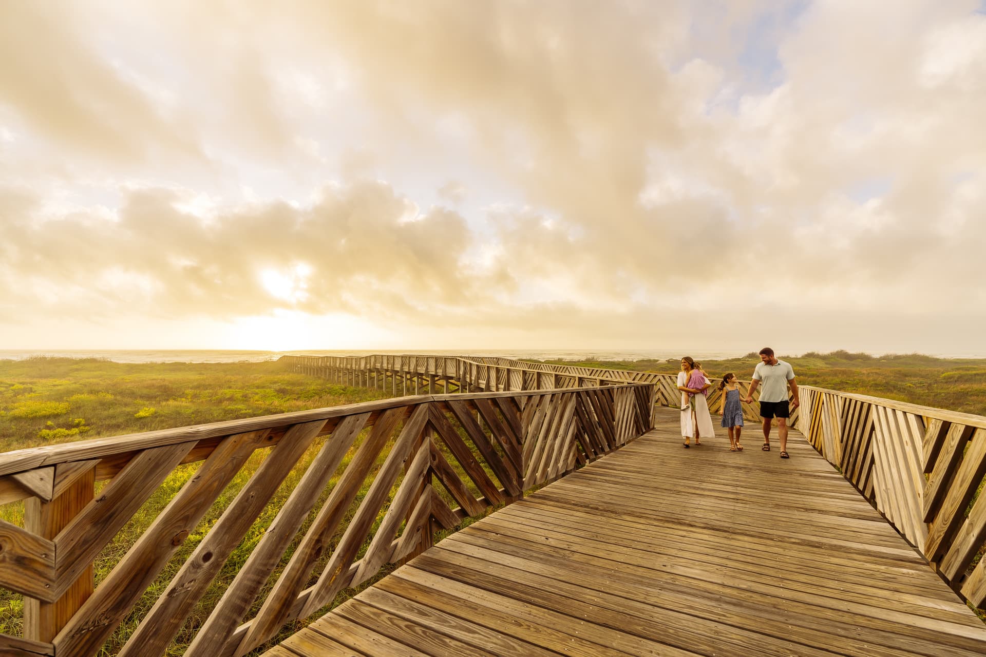 Blue Sea Gate Residence - Image 24