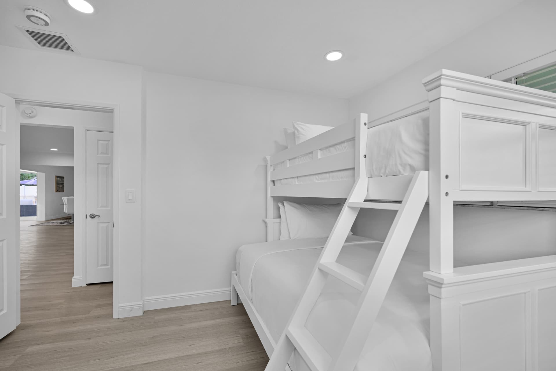 Rodman House - Image 73