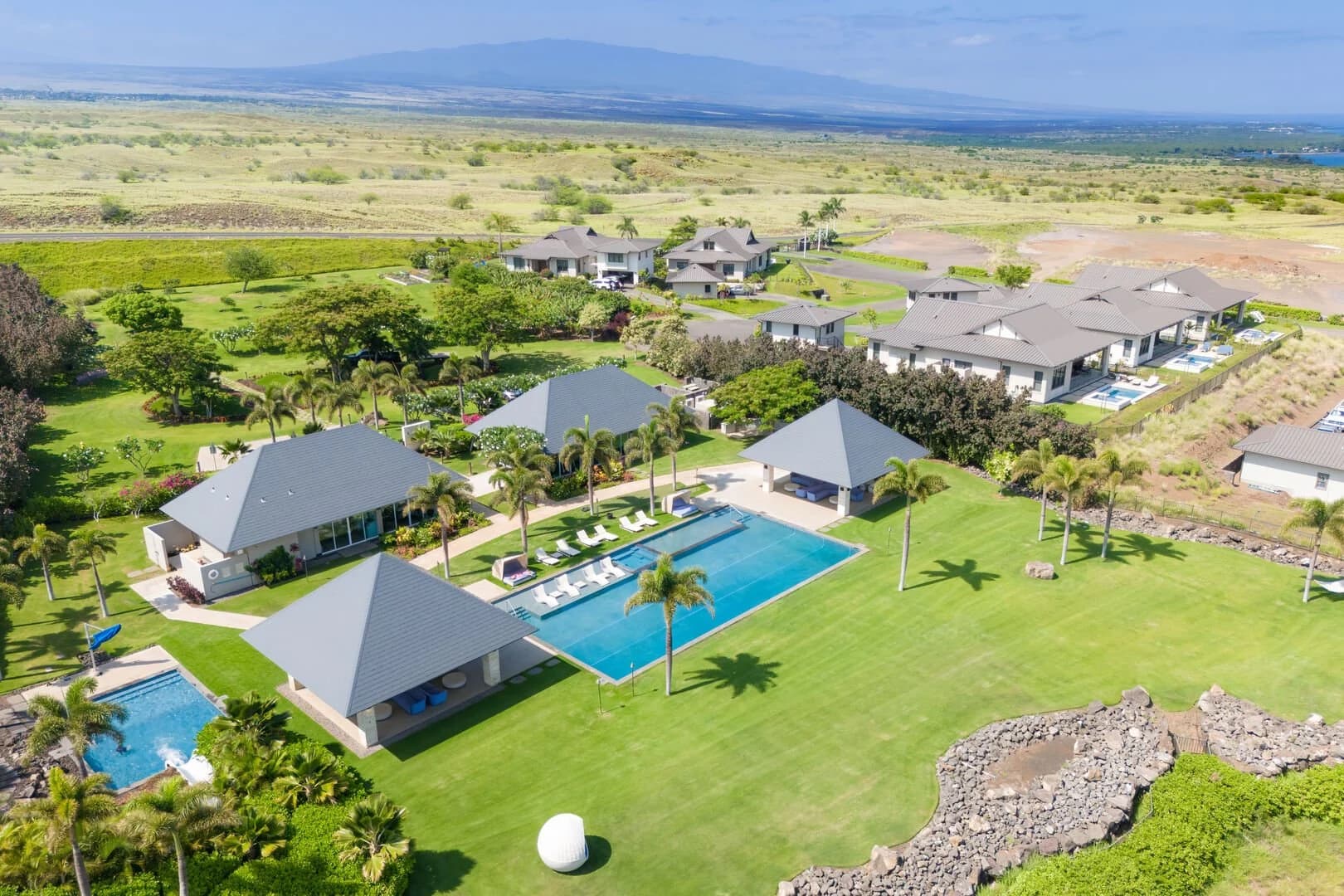 Hale Kailani - Image 93