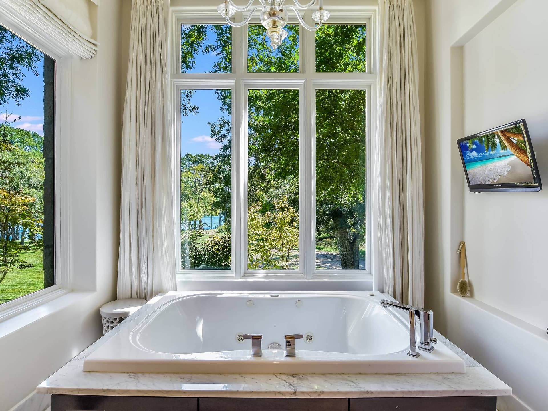 Sapphire on Lake Austin - Image 42