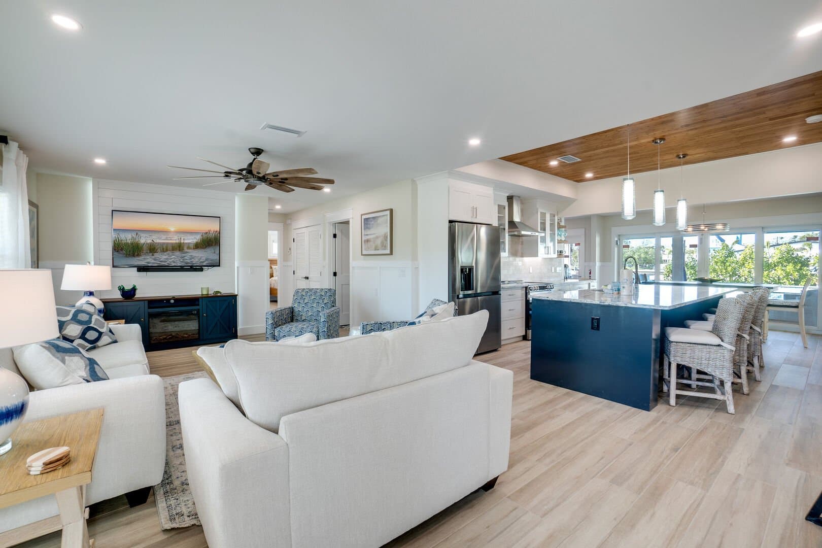 Come Sail A Bay - Image 3