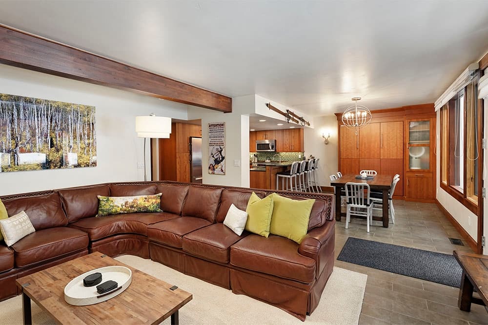 Fifth Avenue Residence #8 - Image 4