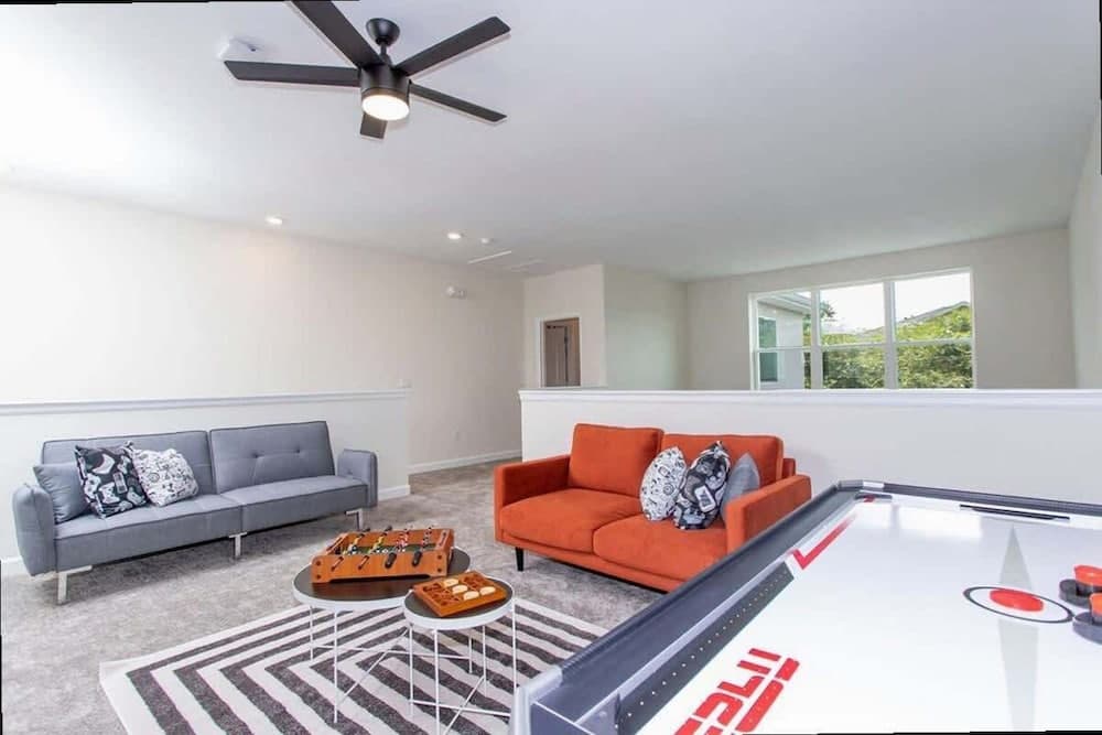 Oak Spire - Image 20