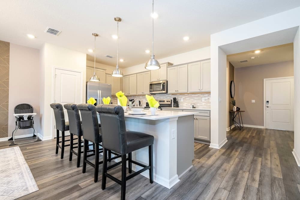 Blue Island Retreat - Image 5