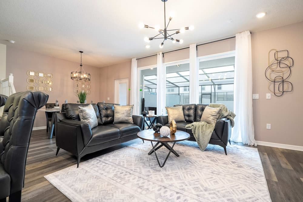 Blue Island Retreat - Image 4