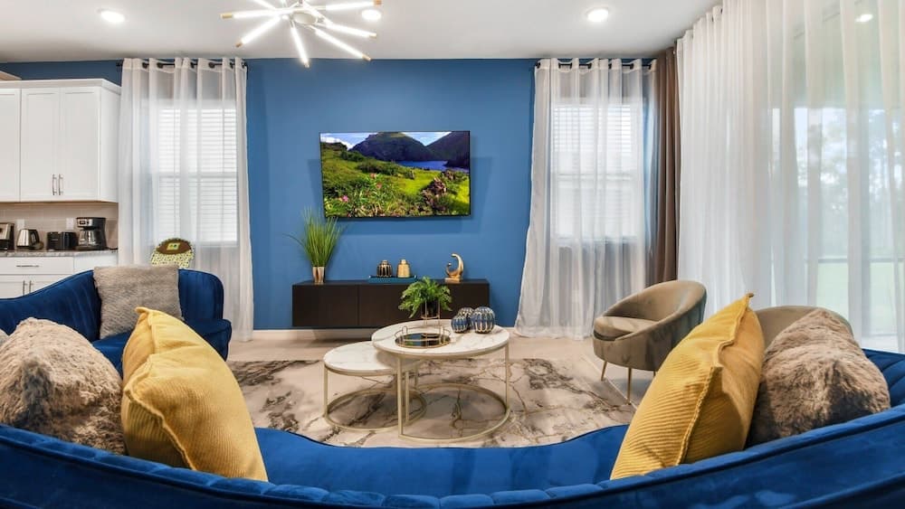 Family-friendly Spot at Solara - Image 2