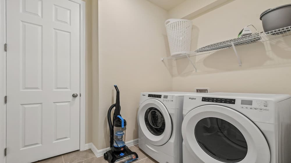 Coconut Breeze #8928 - Image 39