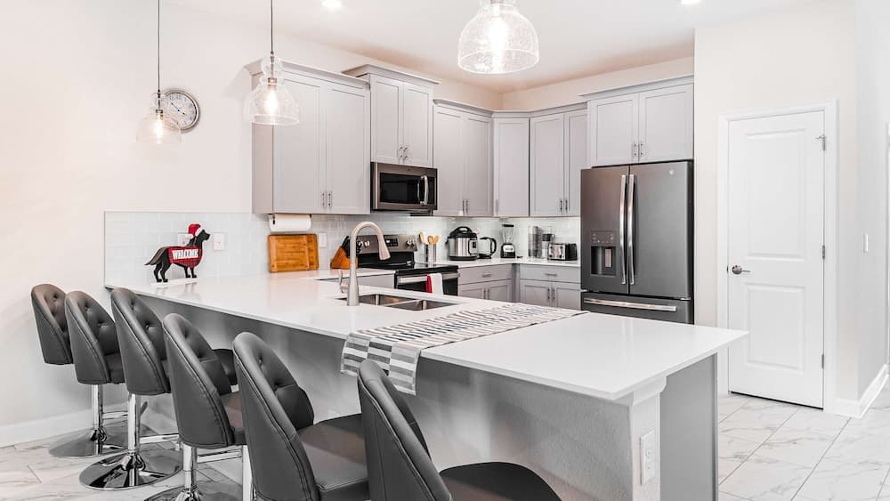 Family Oasis - Image 5