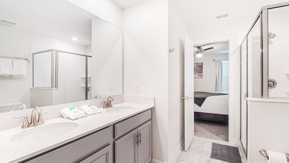 Family Oasis - Image 23