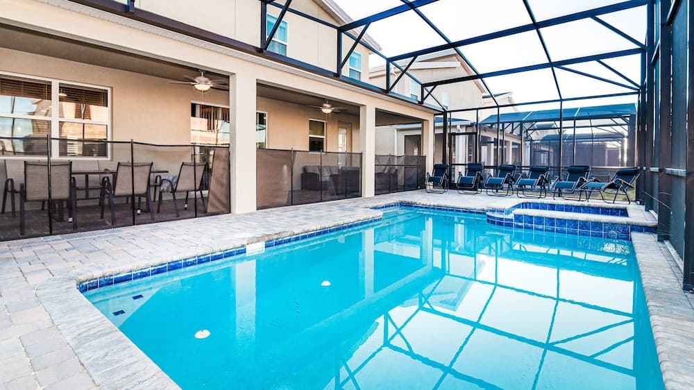 Family Oasis - Image 36