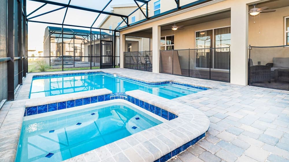 Family Oasis - Image 2